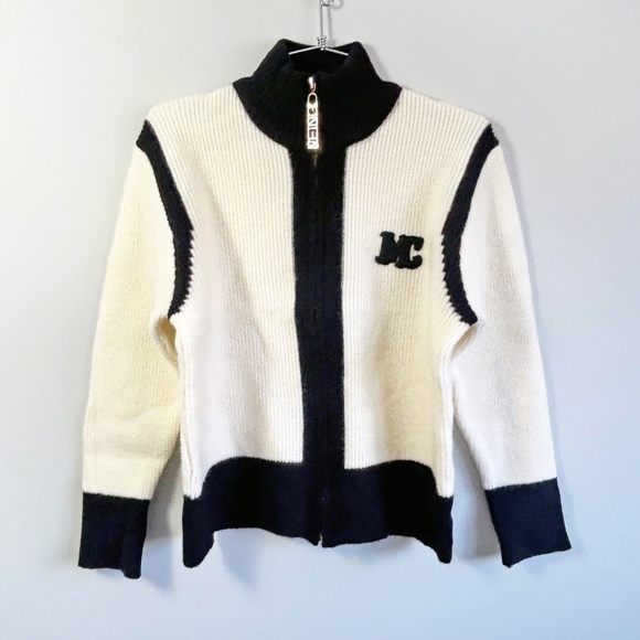 NWOT Soft knit cardigan with gold zip closure, One size. - Picture 10 of 10